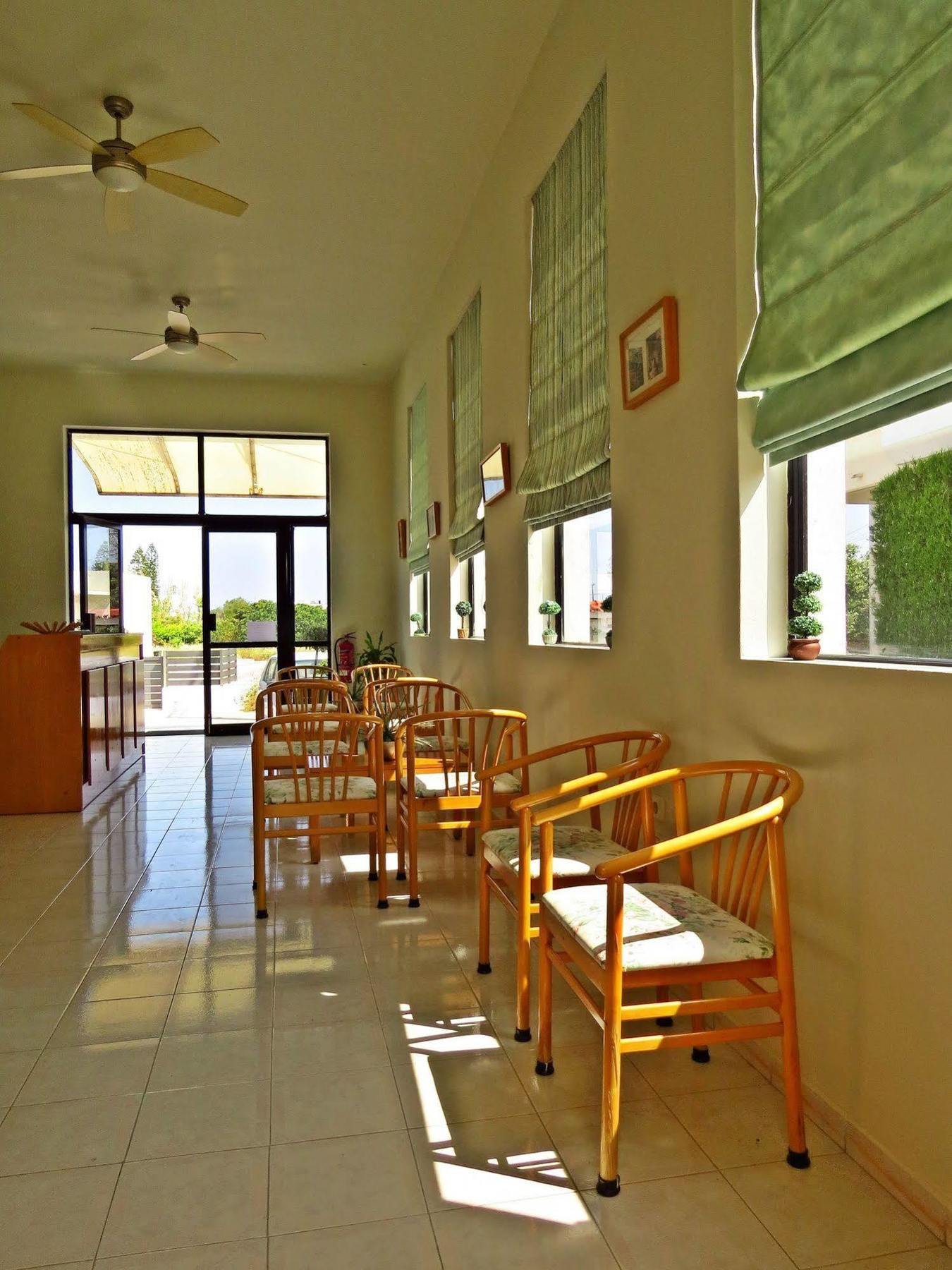 Lejlighedshotel Debby 2*