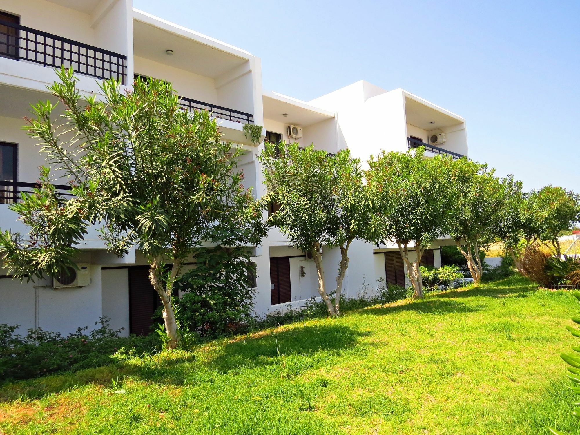 Debby Lejlighedshotel Lalyssos