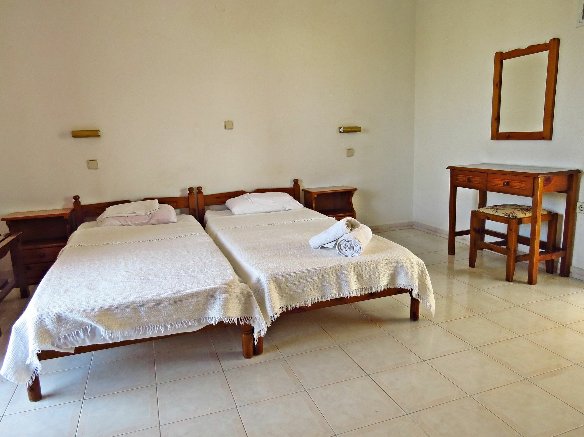 Debby Lejlighedshotel Lalyssos