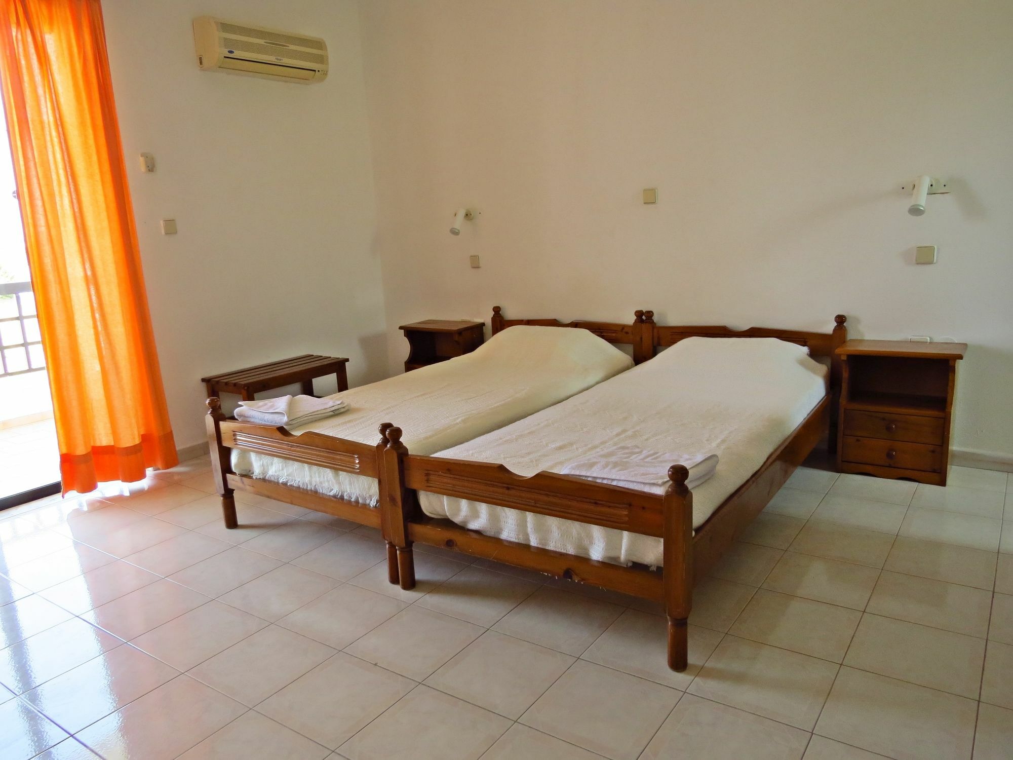 Lejlighedshotel Debby Lalyssos